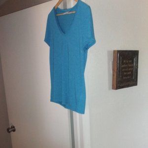 Bp V-Neck Light Weight T-Shirt Size Large